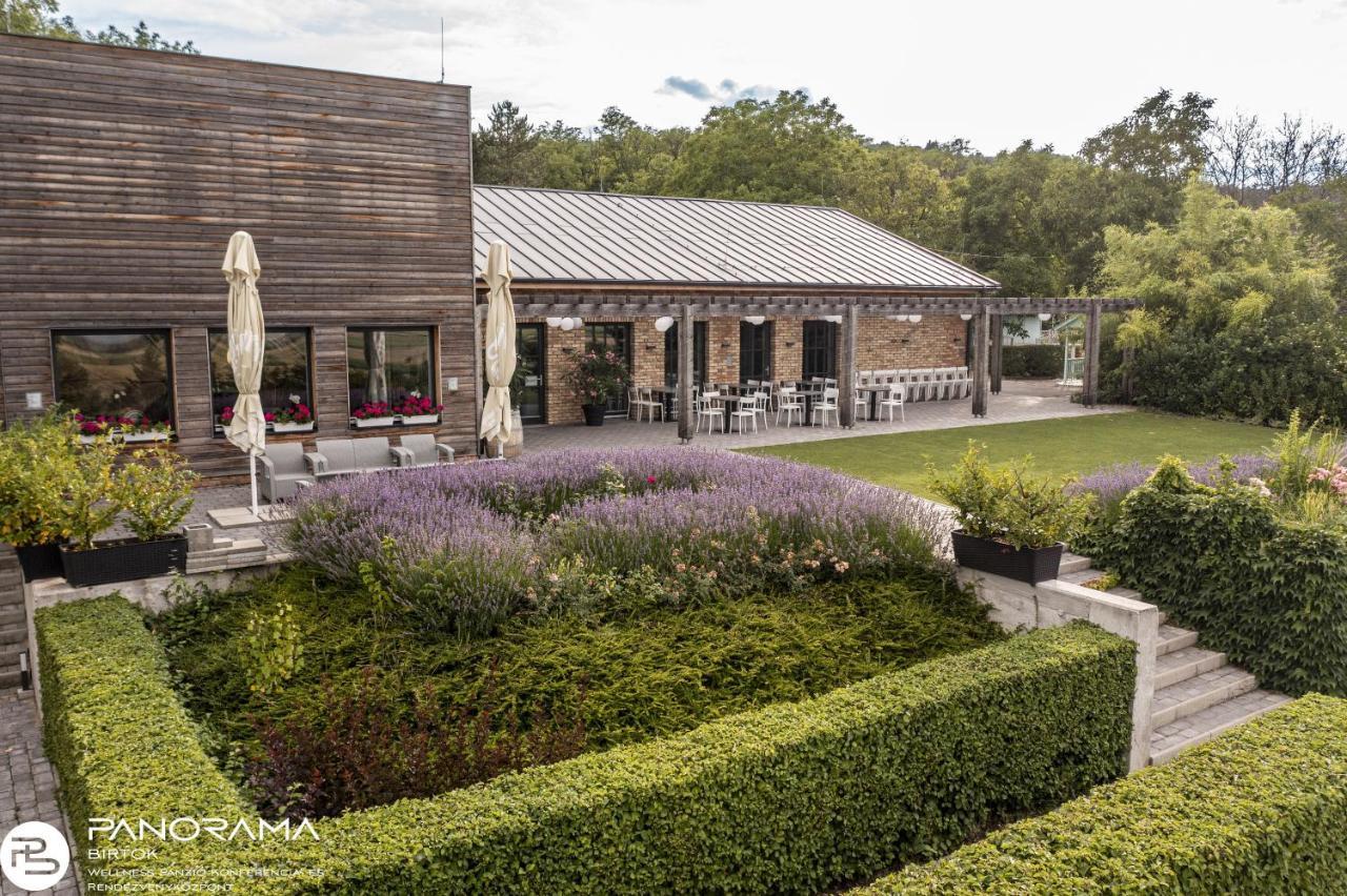 Panorama Birtok - Wellness Panzio, Konferencia Es Rendezvenykoezpont Bed and Breakfast Győrújbarát Εξωτερικό φωτογραφία